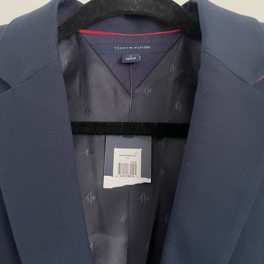 RARE Tommy Hilfiger Limited Edition Navy Blazer | Gold Buttons & Red Collar - Picture 10 of 16